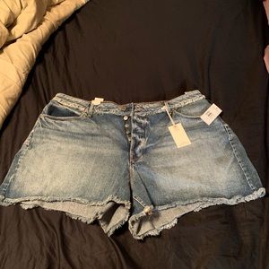 Good American Bombshell Short Size 18